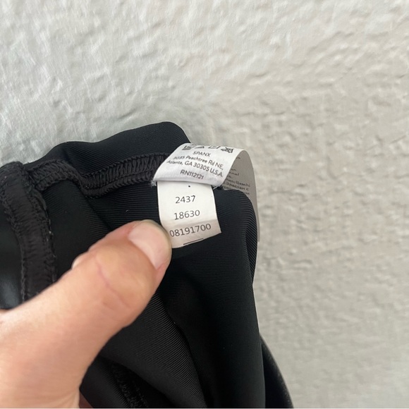 Spanx Black Faux Leather Leggings Womens Size Small Stretch Style# 2437 - Picture 10 of 10